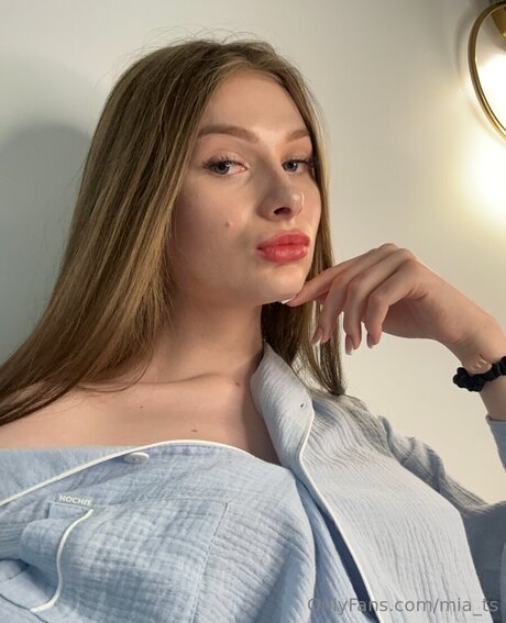 mia ts high quality pornstar images