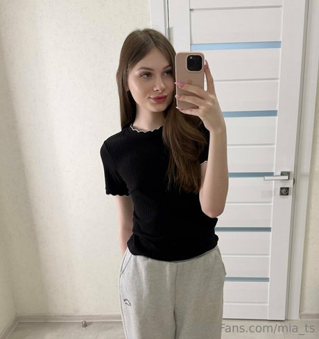 mia ts pornstar photo