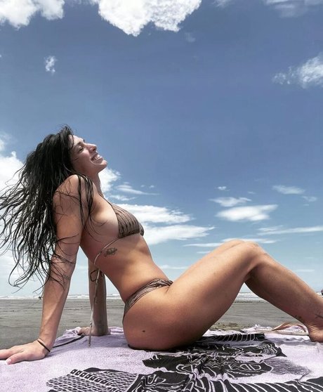 MacKenzie Dern pretty star image