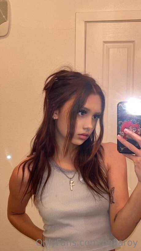 isabellaroy profile pic