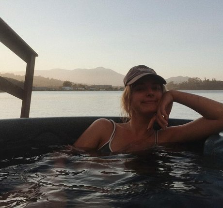 Ellie Gall pornstar art archive