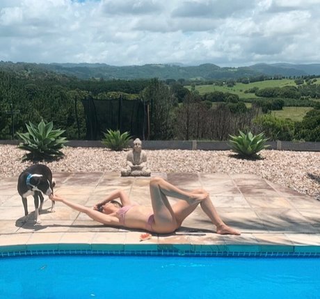 Ellie Gall pornstar nudes pics