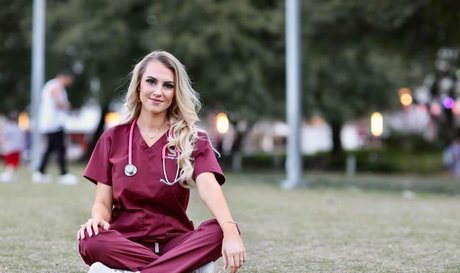 Emilee Atchley star hd photo