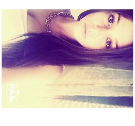 ebony solo onlyfans pretty pics