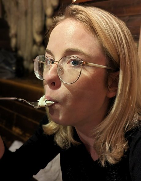 mia ganz privat model erotic archive