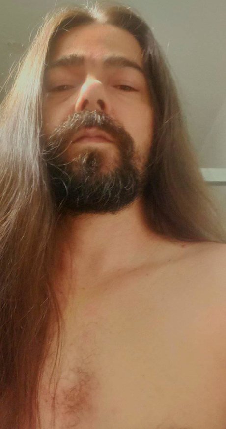 Devil Rocker nice actress pic