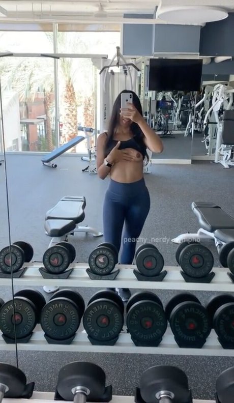 Peachy nerdy nympho nude pornstar archive