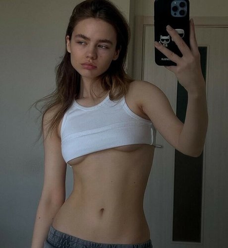 Veronika Hanberg art actress pic