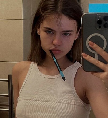 Veronika Hanberg hd pornstar gallery