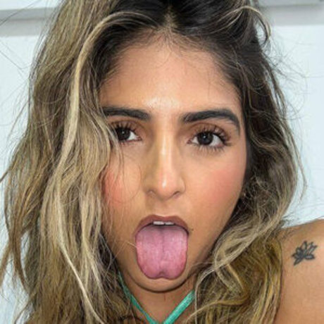 Kim Rampersad star high quality pictures