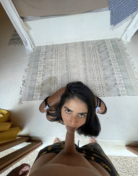 Kim Rampersad model nice pic