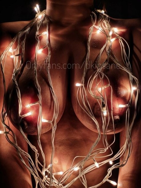 dkinsane model top image