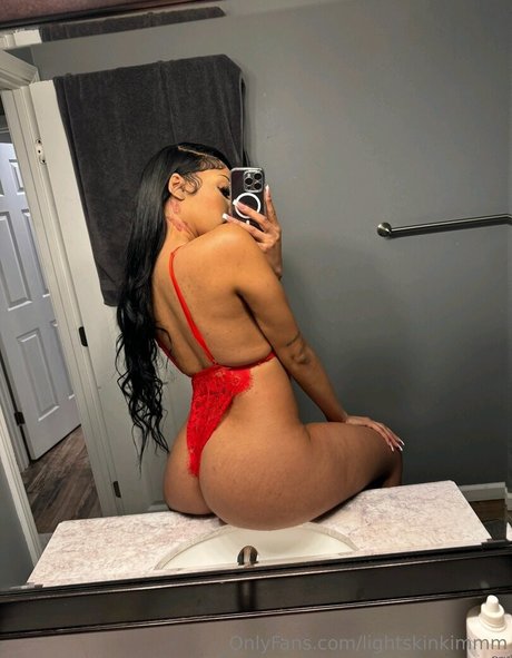 lightskinkim exclusive pornstar pictures