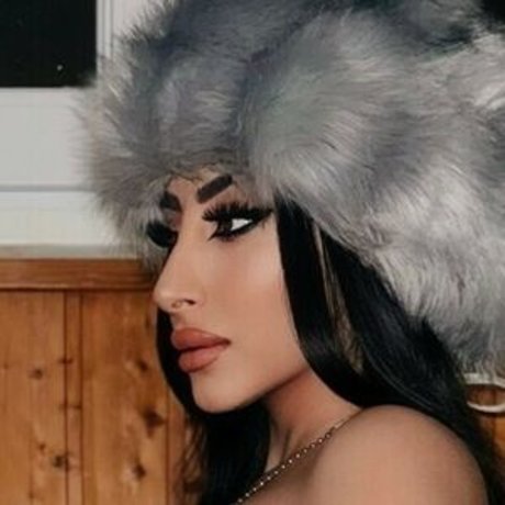 inescatarina erotic actress img