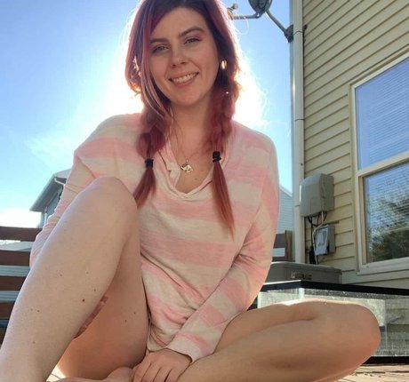 Zoey Wilde model high quality photos