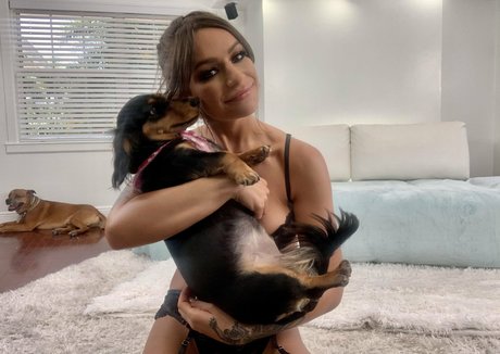 aprilolsenxxx model pretty pictures