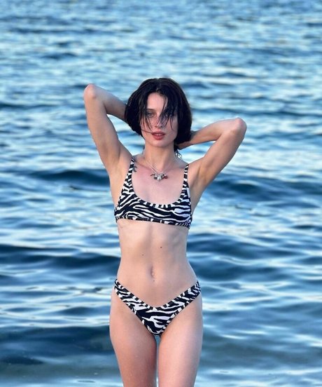 Alice Pagani nice model pics