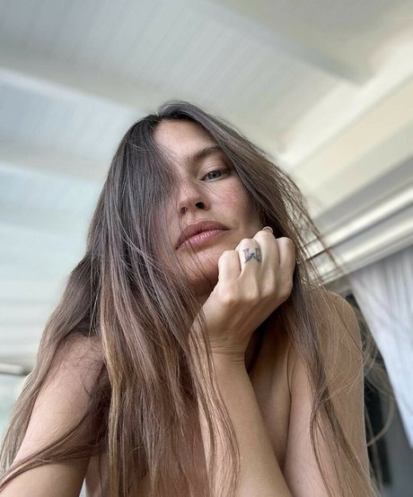 Bianca Balti naked model pictures