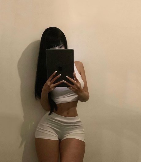 Naribnb exclusive star pictures