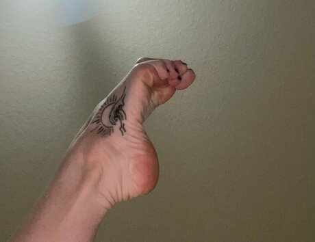 Emrrowley pornstar adult pic