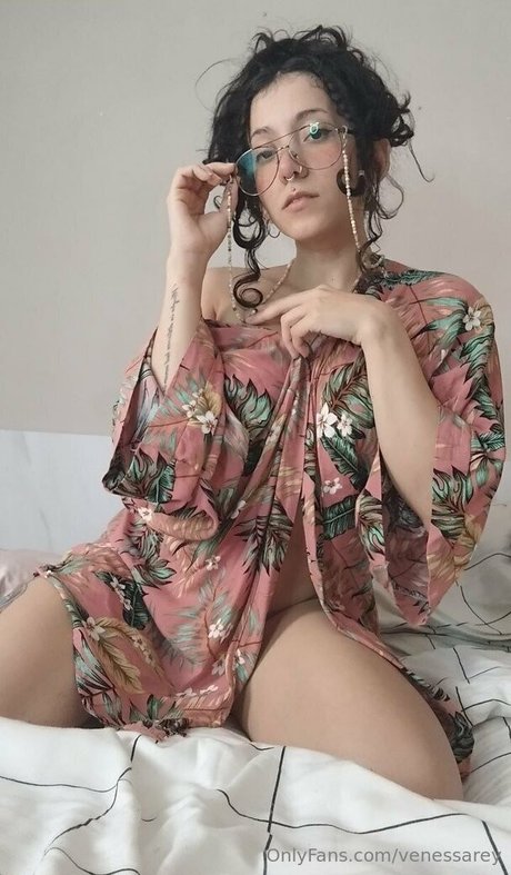 venessarey star best pictures