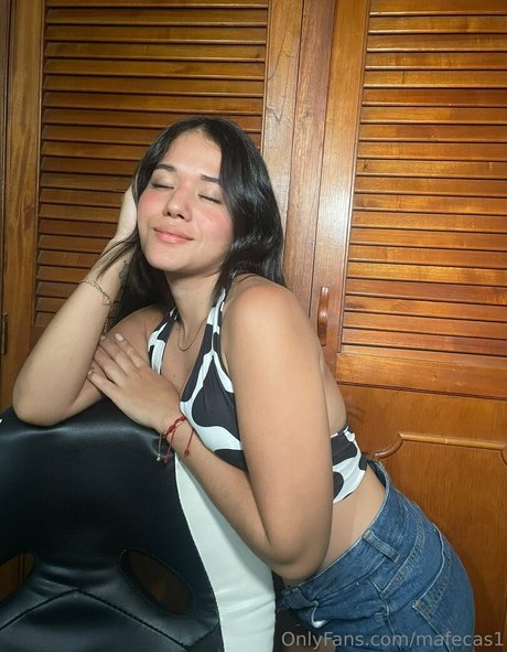 mafecas1 pretty model img