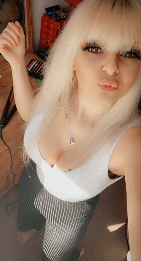 Charley Mairs pornstar high quality pics