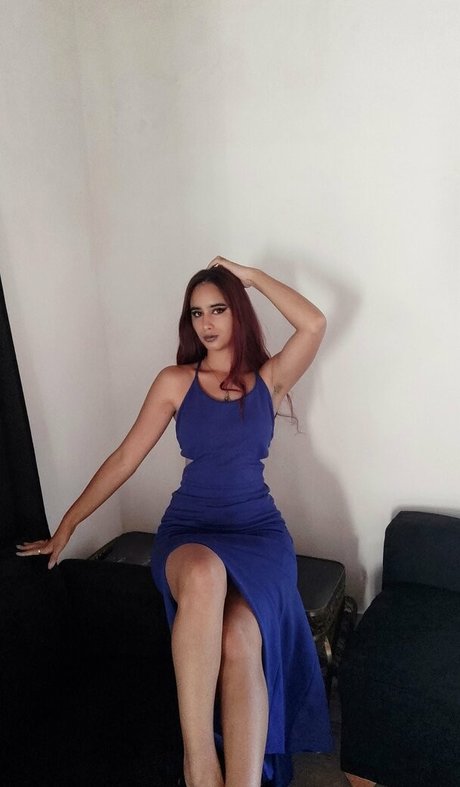 goddess cami sexy actress photo