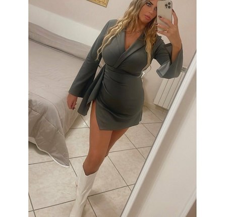 Anna Riano sexy actress photo