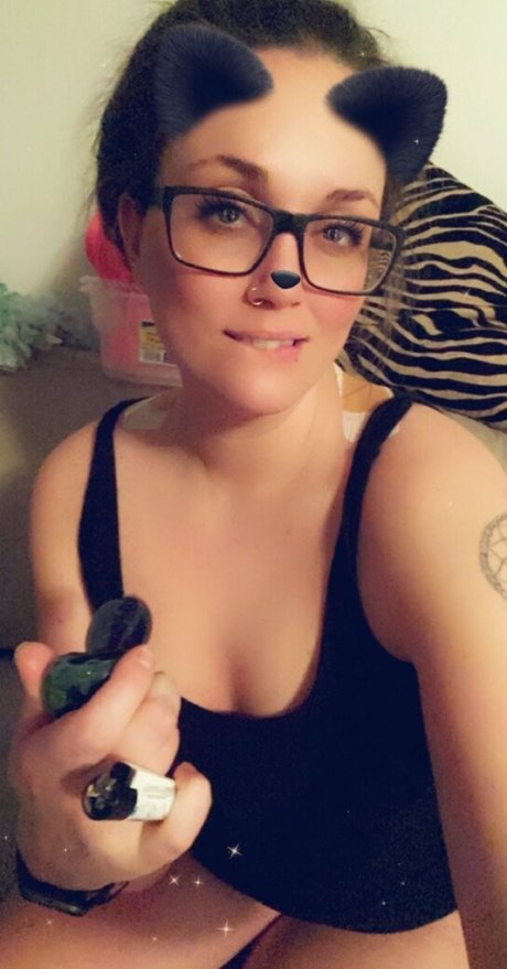 rougewild69free model nice pics