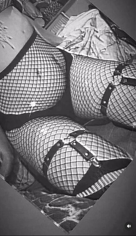 brattygirlllxo star naked pics