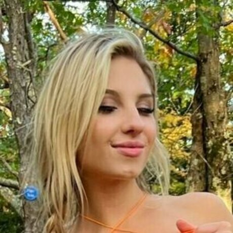 cheerleaderkait top actress galleries