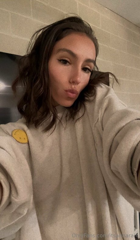 itsannarain best model picture