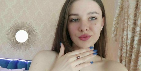 shiny jessy pornographic model pic