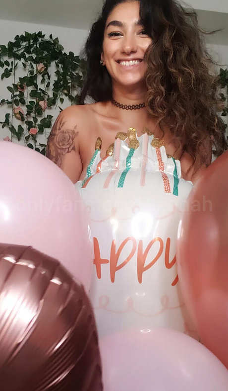 Leedah sexy pornstar pics