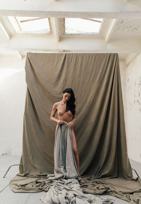 _Poison lips_ sex actress gallery