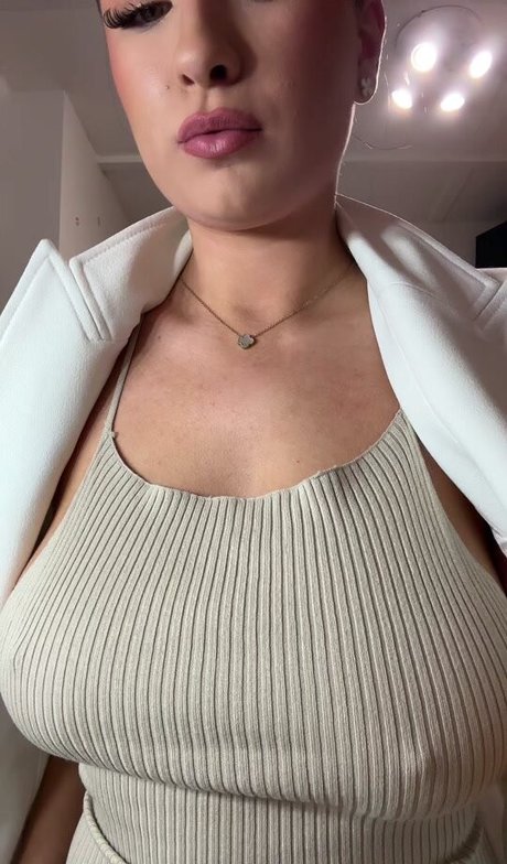 Elianka model pornographic images