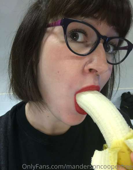 mandersoncooperfree erotic model photo