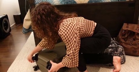 Natalie Gold model photo