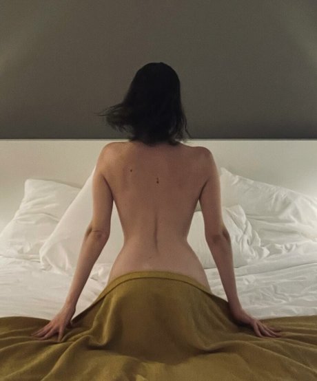 Moria Akons star xxx images