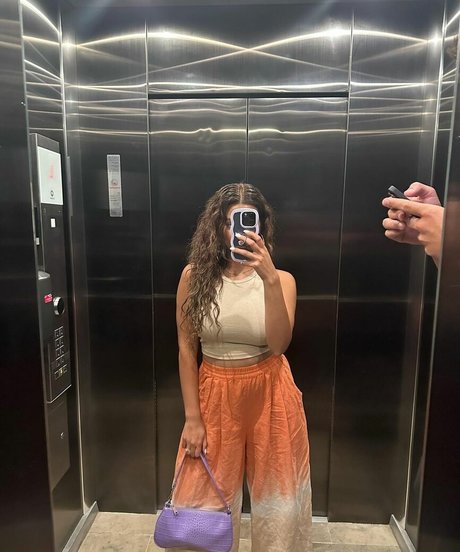 Tori Kelly perfect star photo