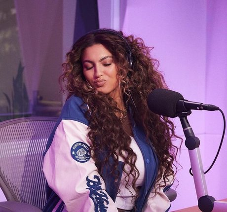 Tori Kelly top pornstar picture