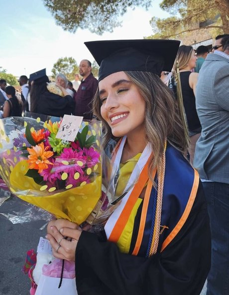 Fernanda Loya Rordriguez hd star image