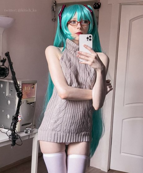 Kitich Ka sexy model picture