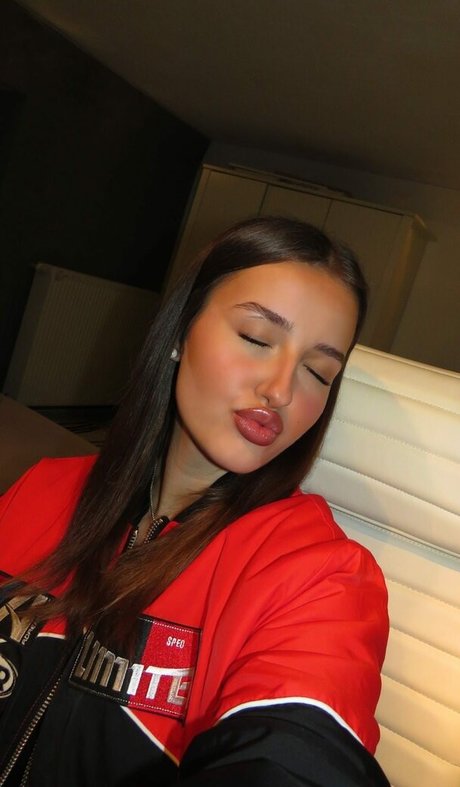 fabienne 1102 star adult image