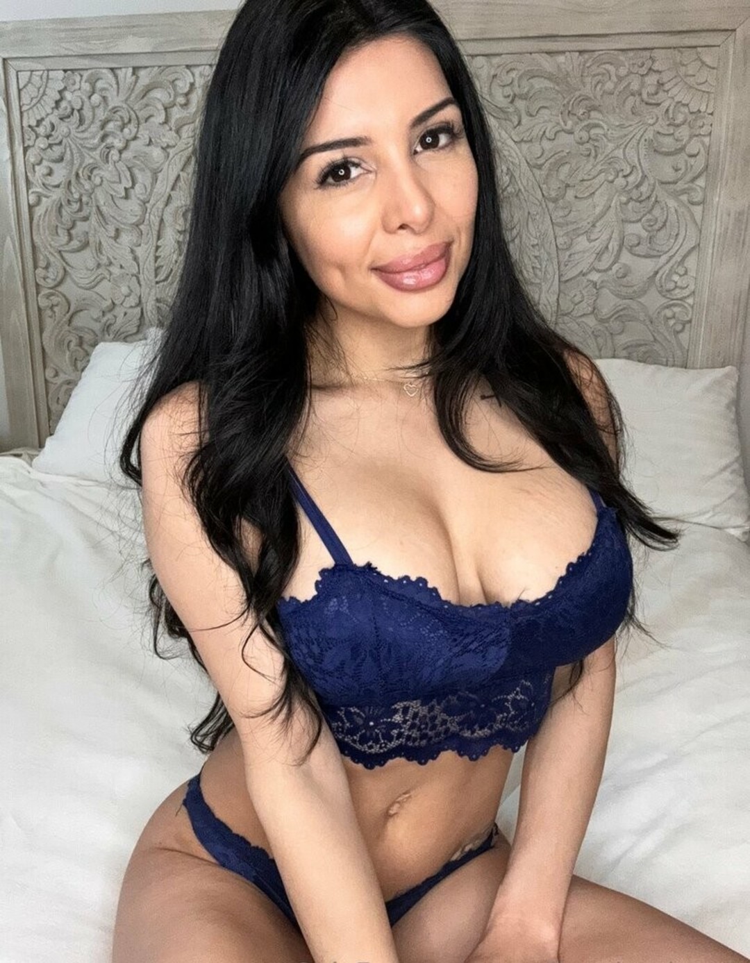 camilavalentinaxo xxx model galleries