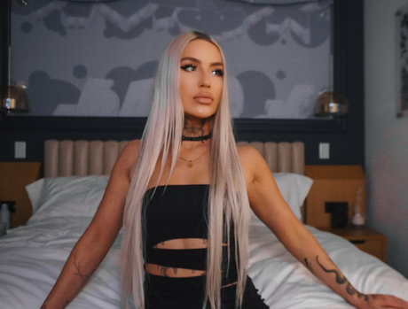 Kittybooboo1 nude model images