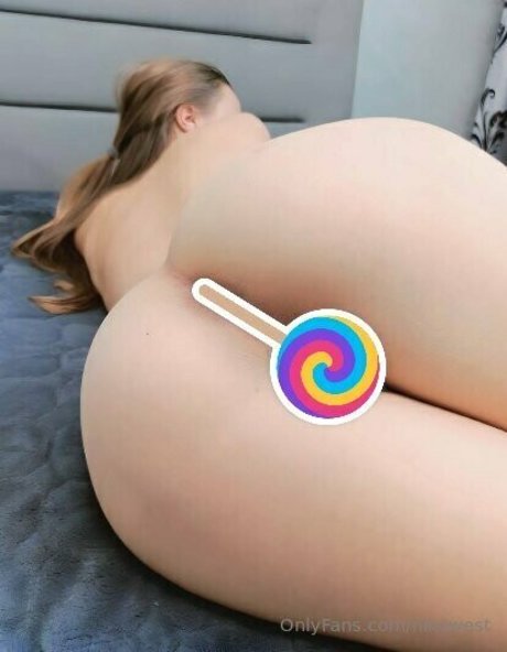 nikawest pornstar nude photo