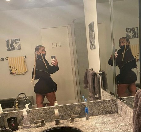 Xanprincess adult model image