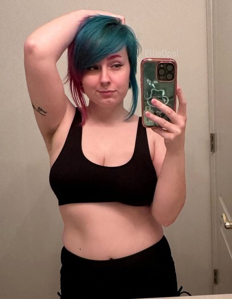 EllieOpal nice actress photo